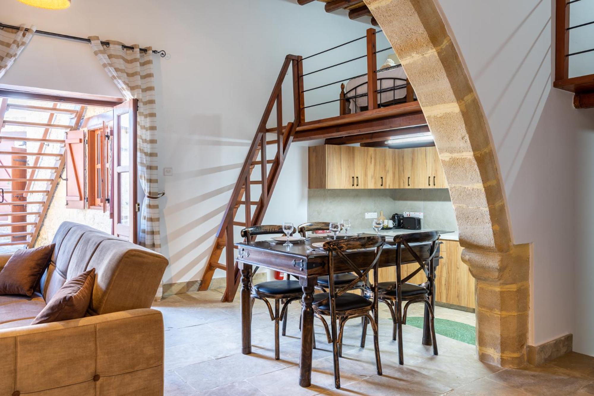 Stone Court Boutique Studios Miliou Dış mekan fotoğraf